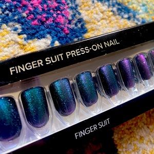 Finger Suit Press On Nails